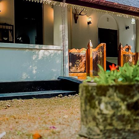 Walawwa Matale Hotel Buitenkant foto